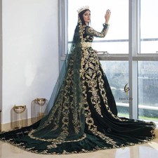 Middle East Arabic Dubai Muslim Wedding Dresses with Long Sleeve Green Gold Lace