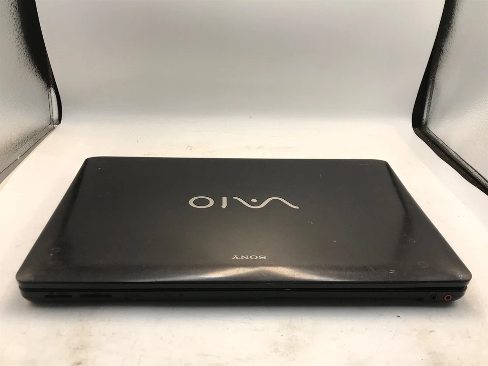 Portátil Sony VAIO PCG-61611L AMD Athlon II 15" - SIN ALIMENTACIÓN/PANTALLA DEFECTUOSA - MZ Foto 2 de 4