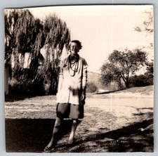 Vtg B&W Snapshot Stylish Woman In Coat & Jewelry By Weeping Willow 1940s