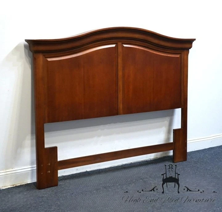 Cabecero THOMASVILLE IMPRESIONES Colección Martinica Talla Queen 34911-415 Foto 2 de 4