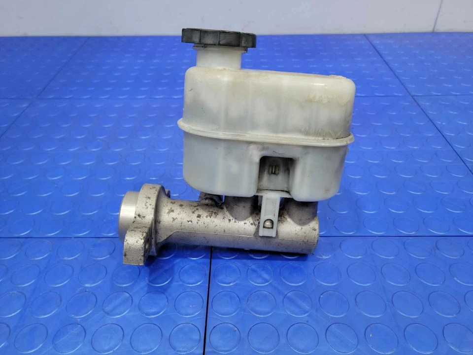 Conjunto de cilindro mestre de freio Chevy Avalanche 2007-2008 fabricante de equipamento original 15844166 - Imagem 3 de 4