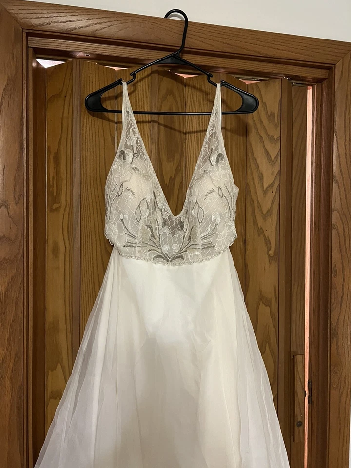 Vestido de novia Tara Keely Foto 2 de 4