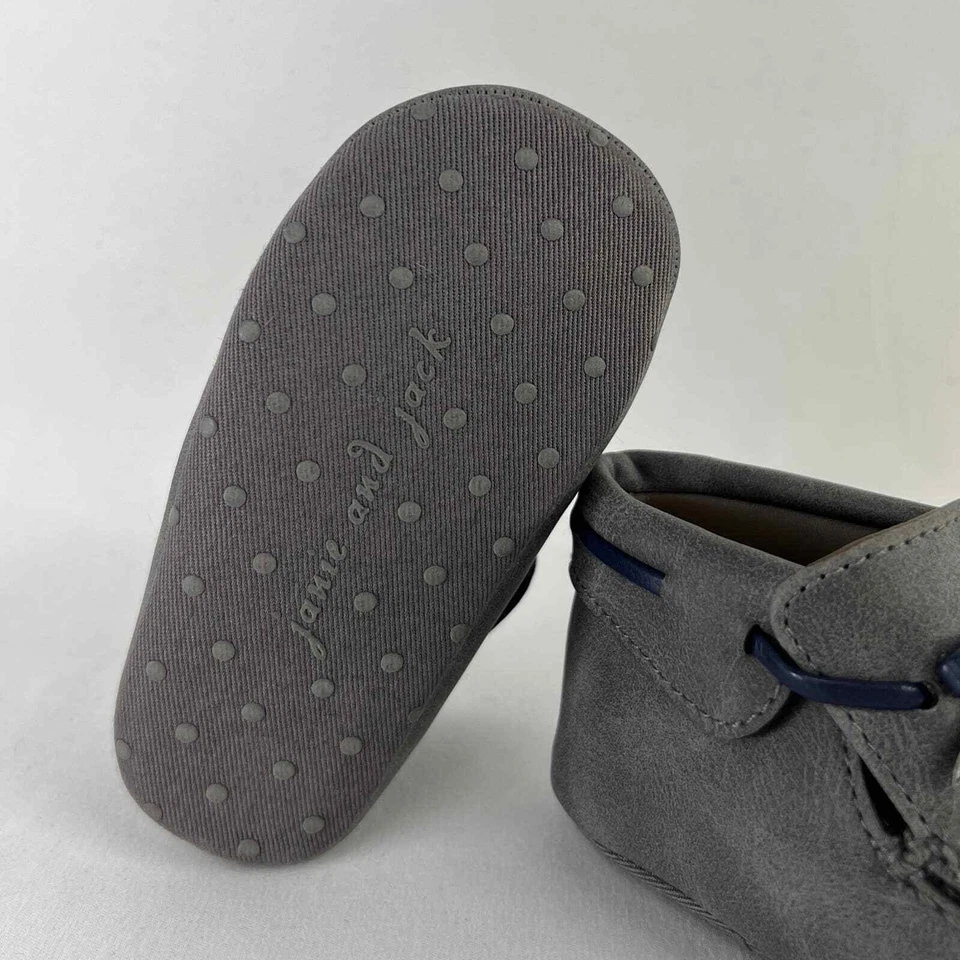 Zapatos de bebé Janie and Jack gris talla 12-18 meses Foto 2 de 4