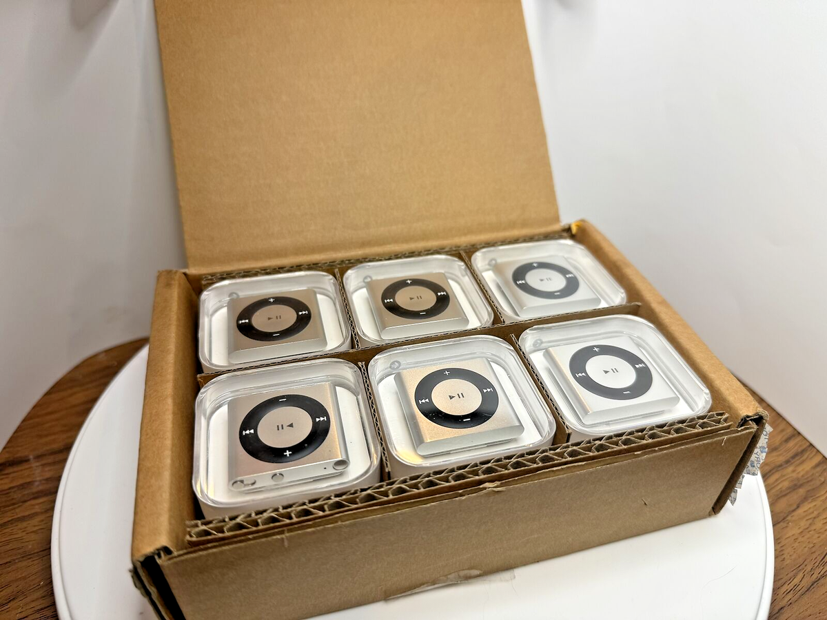 オーダー用パネル Set of 6 Silver Apple iPod Shuffle 4th Gen - w/orig shipping box