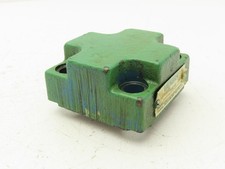 Vickers CVCS-25-N-S2-10-X99 Slip-In Cartridge Valve Cover