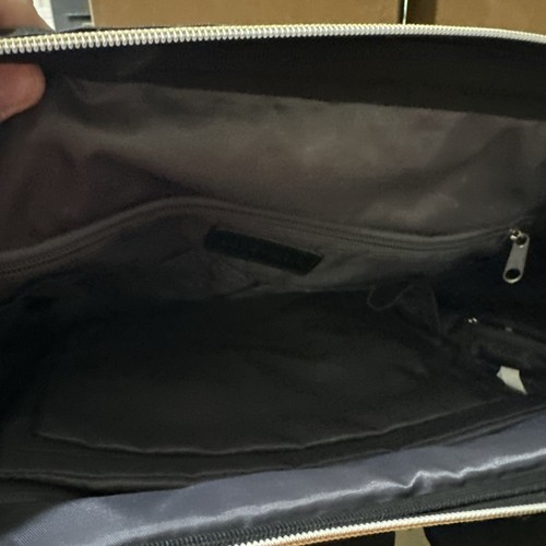 Lovevook Rucksack schwarz Neu mit Etikett schwarz mit goldenen Reißverschlüssen. - Bild 6 von 7