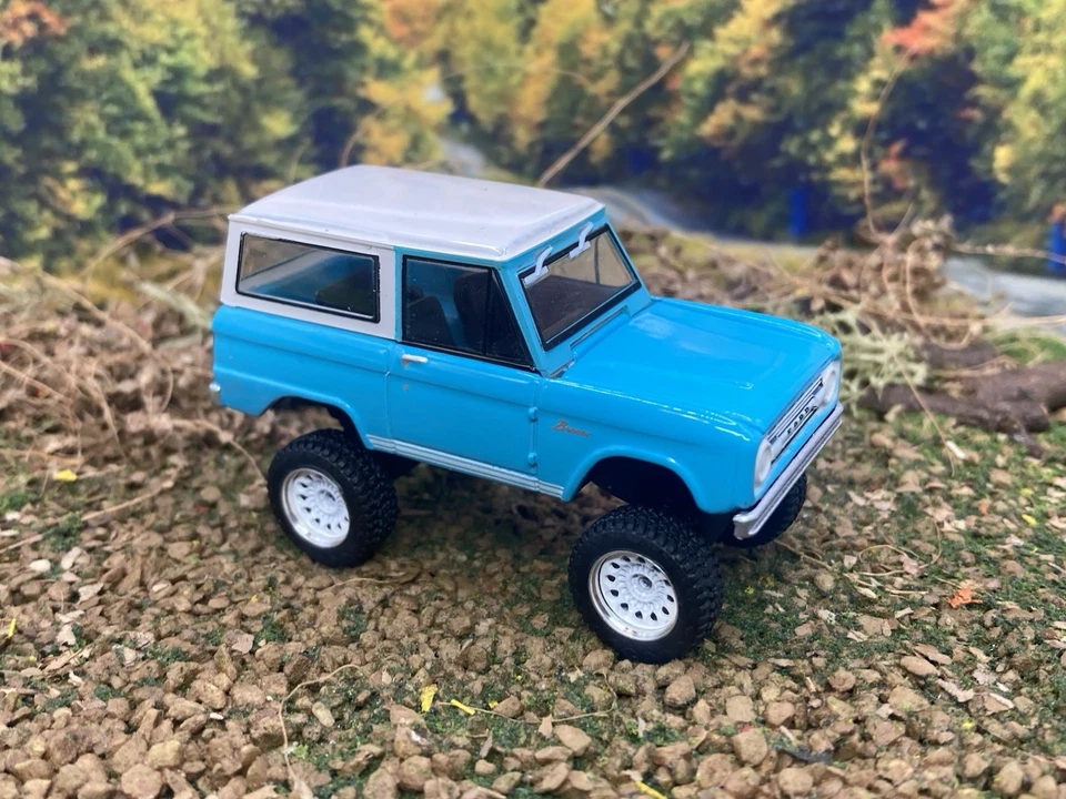 1966 Ford Bronco поднятый грузовик 4x4 1:64 литой на заказ внедорожник полный привод Greenlight - Изображение 2 из 4