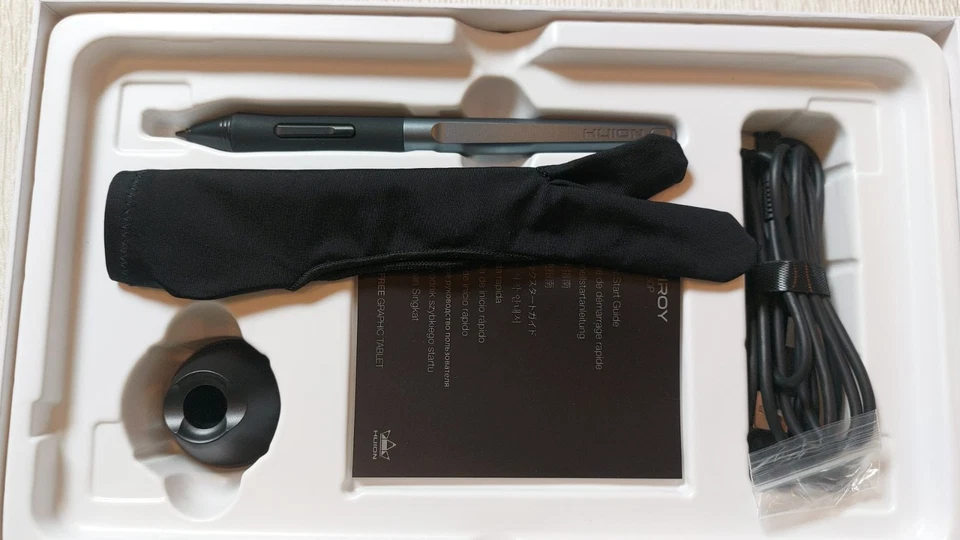 Huion Inspiroy H640P Grafiktablett - Schwarz - Bild 2 von 3