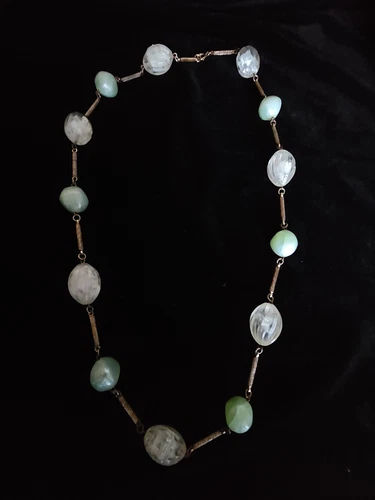 OFF WHITE Collana perline vintage anni 80 verde pallido tono oro bianco sporco 31" intorno vedi desc