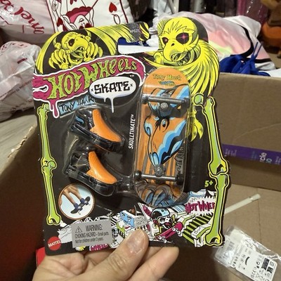 New 2023 Hot Wheels Skate Tony Hawk SKULTIMATE  Fingerboard