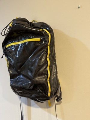 Patagonia Lightweight Black Hole Cinch Pack 20L Backpack Black And