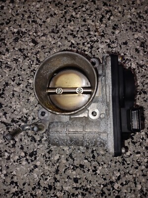 NITRO - Ichi Nissan/Infiniti Throttle Body Hitachi Sera 526-01 OEM | eBay