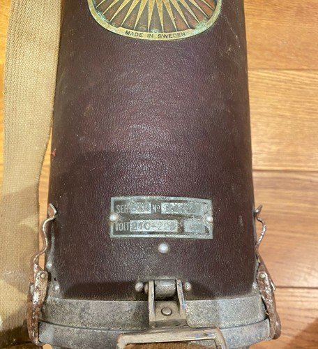 Electrolux Vintage Model V 5 Canister Vacuum Cleaner Genuine Sweden First In USA - Picture 2 of 14