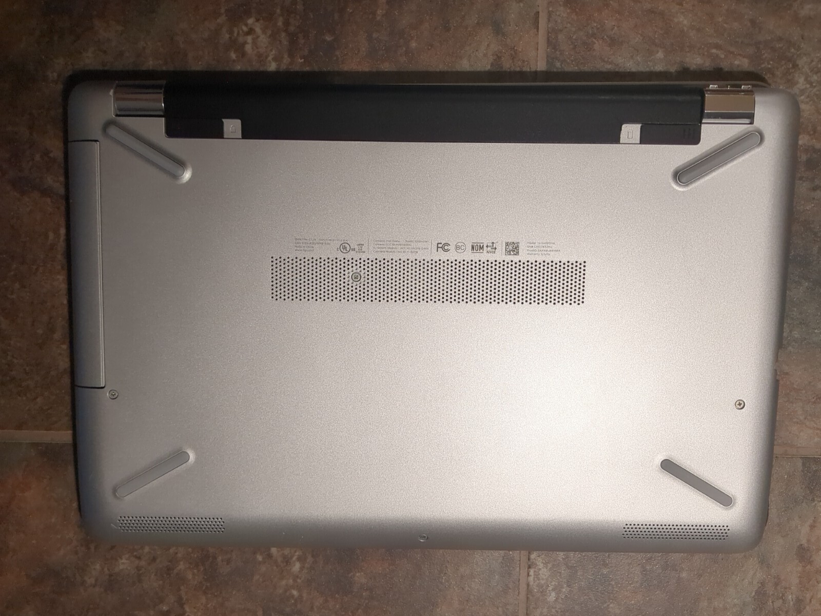 HP Laptop 15BS0XX 15.6", i57200U, 8GB RAM, 120GB SSD, 2TB HD, Win 10