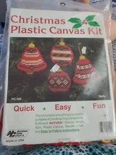 National Yarn Crafts CHRISTMAS PLASTIC CANVAS BELLS ORNAMENT KIT PC 508  USA
