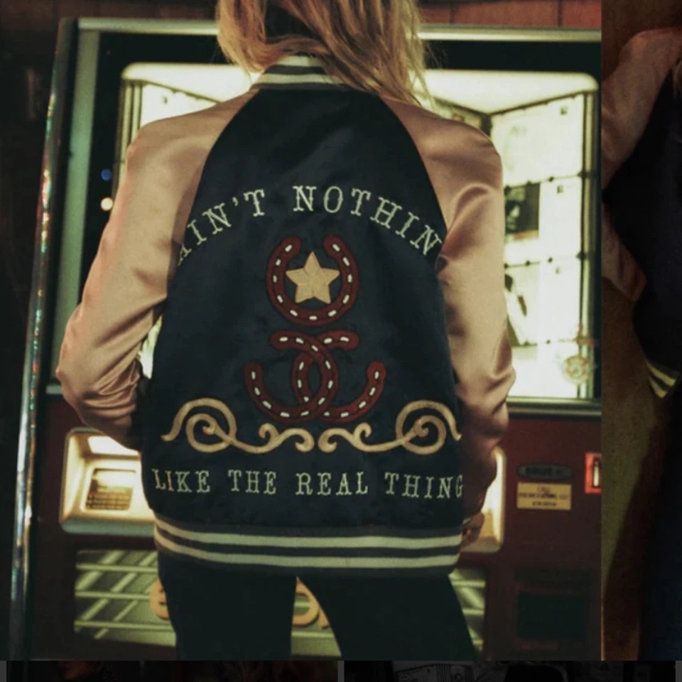 Chaqueta de satén rosa y azul Understated Leather Ain’t Nothing Like The Real Thing Foto 3 de 4