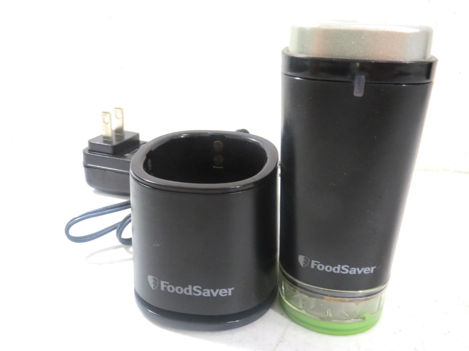 FoodSaver FS1110 Handheld Food Vacuum Sealer Unit And Charging Base