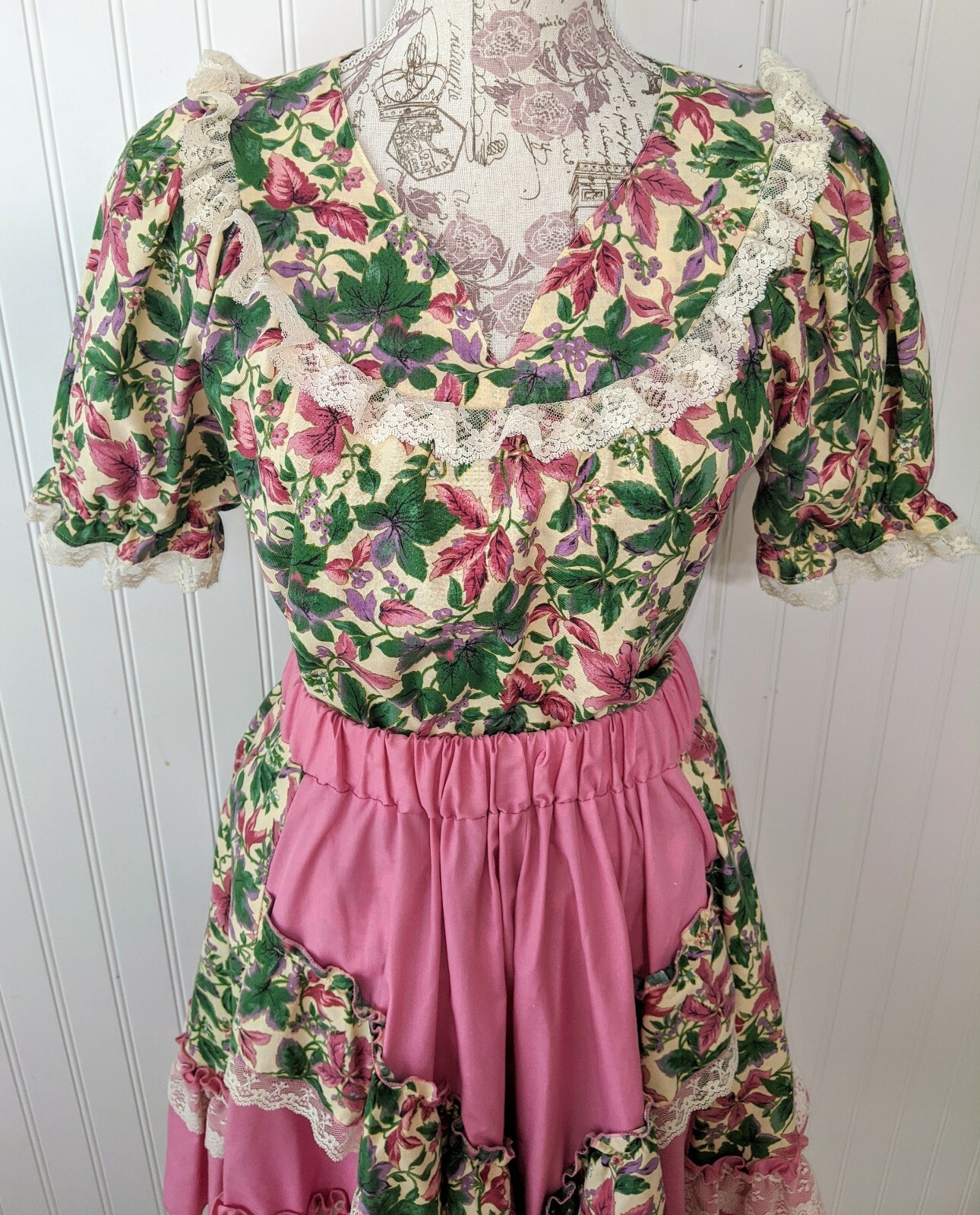 Square Dance Skirt Top Set by London Bridge Mondiki, … Gem