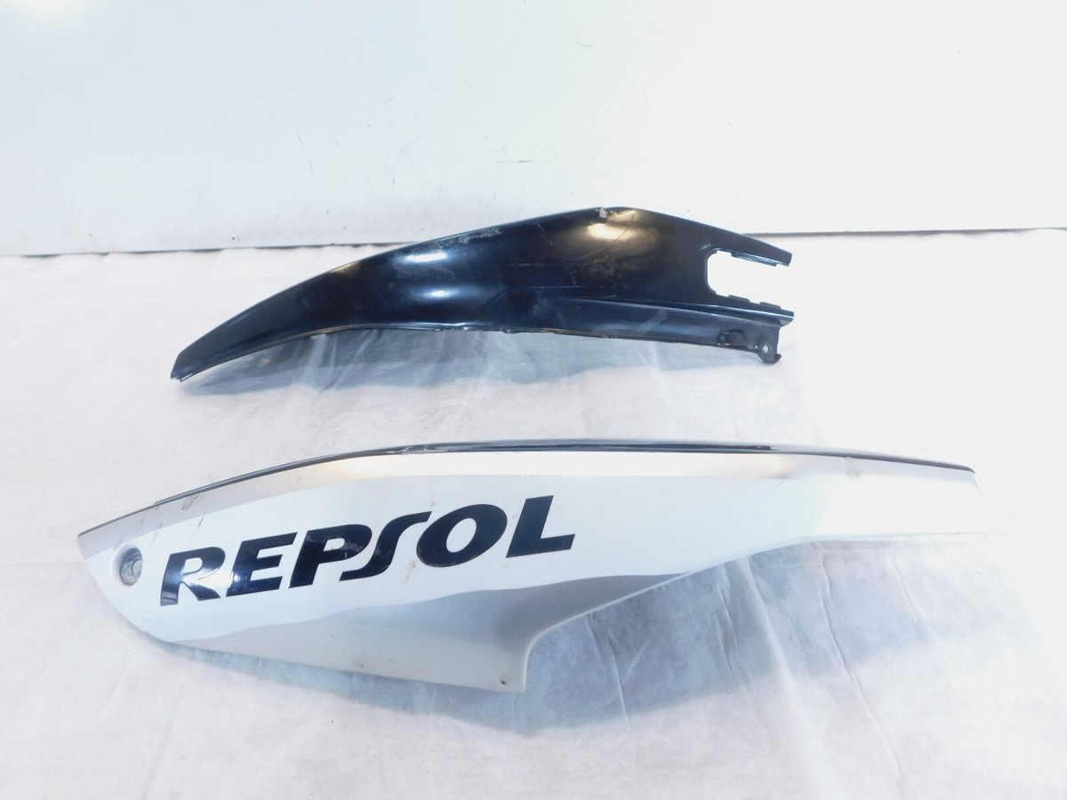 2005 Honda Interceptor 800 VFR800 Rear Seat Tail Cover Cowling