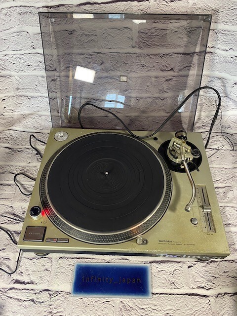 Technics SL-1200MK3D DJ Turntable Fast ship with dust cover