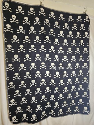 Docofil Reversible Halloween Black White Throw Blanket 52