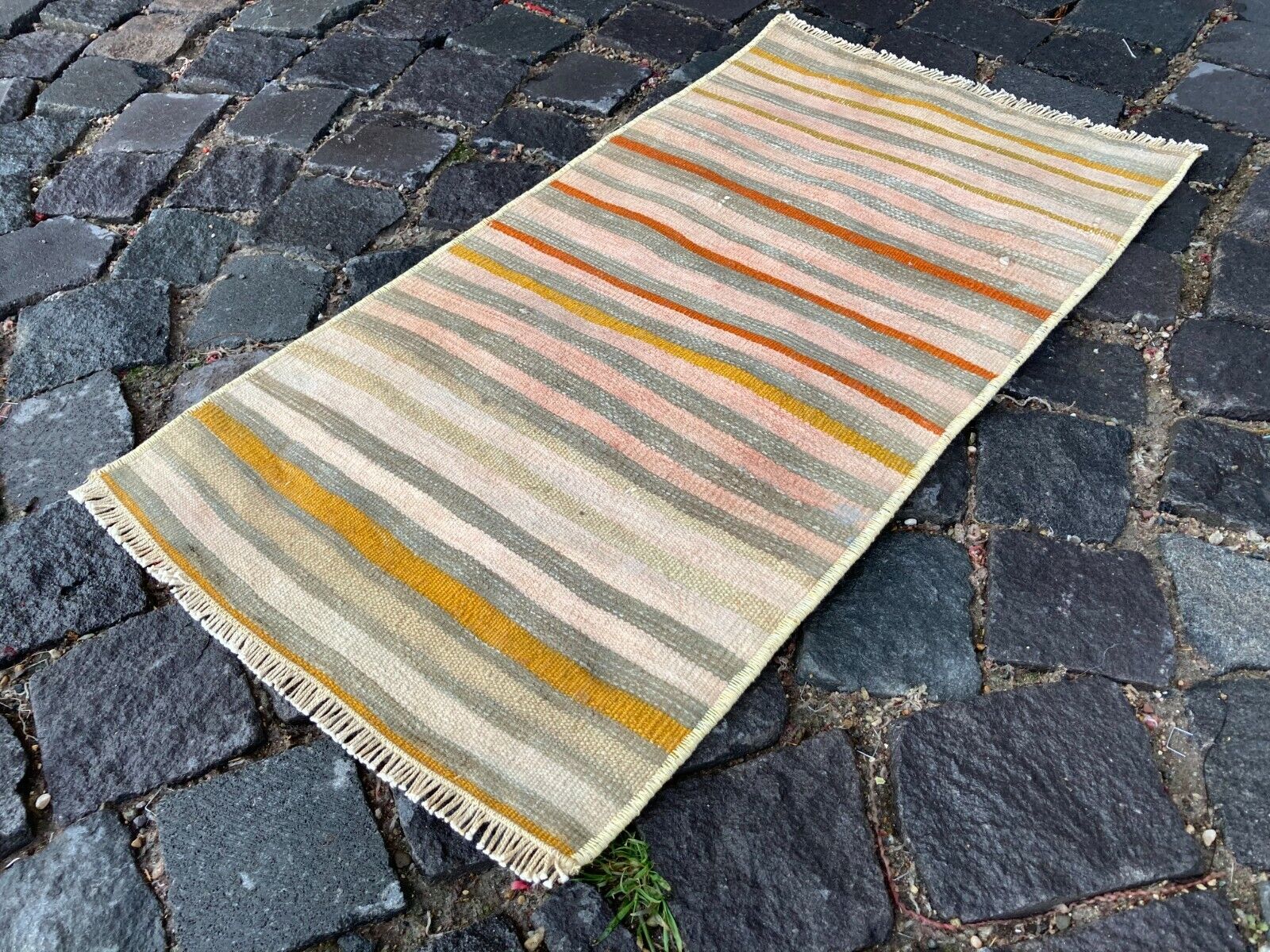 Bohemian rug, Vintage rug, Small, Handmade, Decor rug, Bedroom | 1,3 x 2,5 ft 