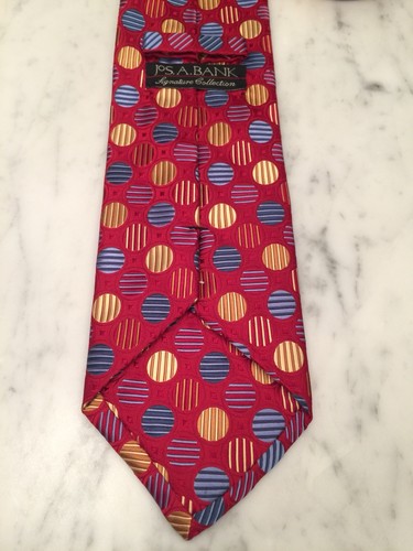 Jos A Bank Signature Collection Silk Tie Red Blue Yellow Geometric Circles L58 - Picture 3 of 11