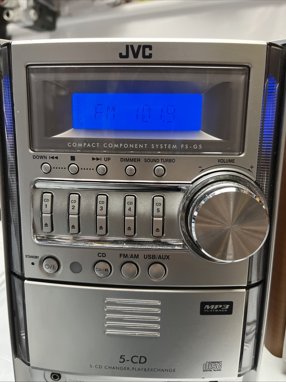 5-cd Changer & Speakers