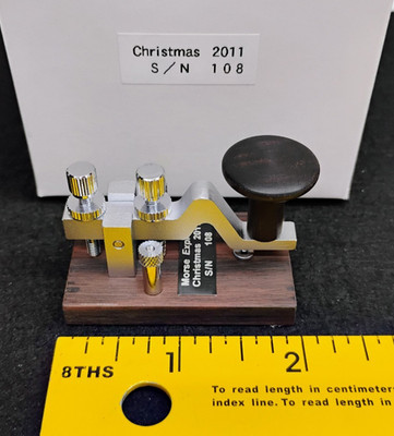 NEW Morse Express Special Limited Edition 2011 Christmas Morse Code Key. #108.
