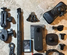 Insta360 X4 ONE X4 8K 360 + 2 Batteries + Motorcycle Mount + Jaws Grip Clamp (1)
