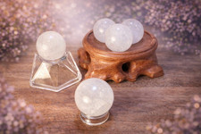 White Quartz / Milky Quartz Sphere 2cm – Mini Crystal Ball Clarity • Cleansing •