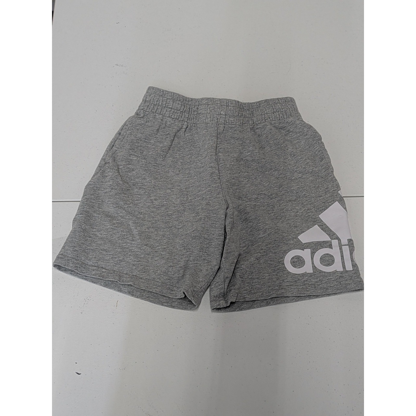 Adidas Boys Heather Gray French Terry Athletic Shorts Logo Size Small 8