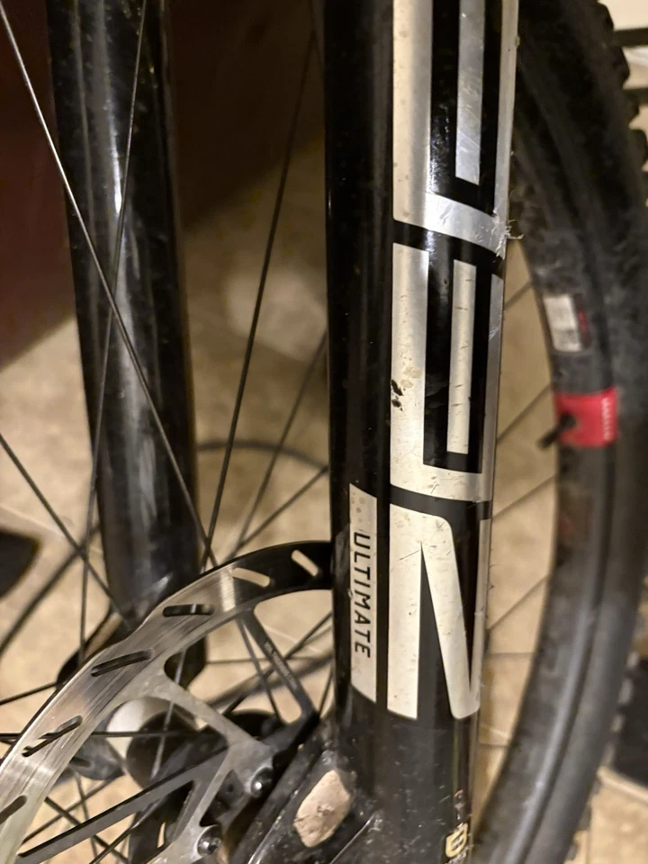 RockShox ZEB Suspension Fork | 29" | 170mm | 15x110mm | 44mm New Uncut Steerer - Image 2 of 3