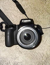 Canon PowerShot SX70 HS Bridge Camera 20.3MP 65x Zoom IS Black