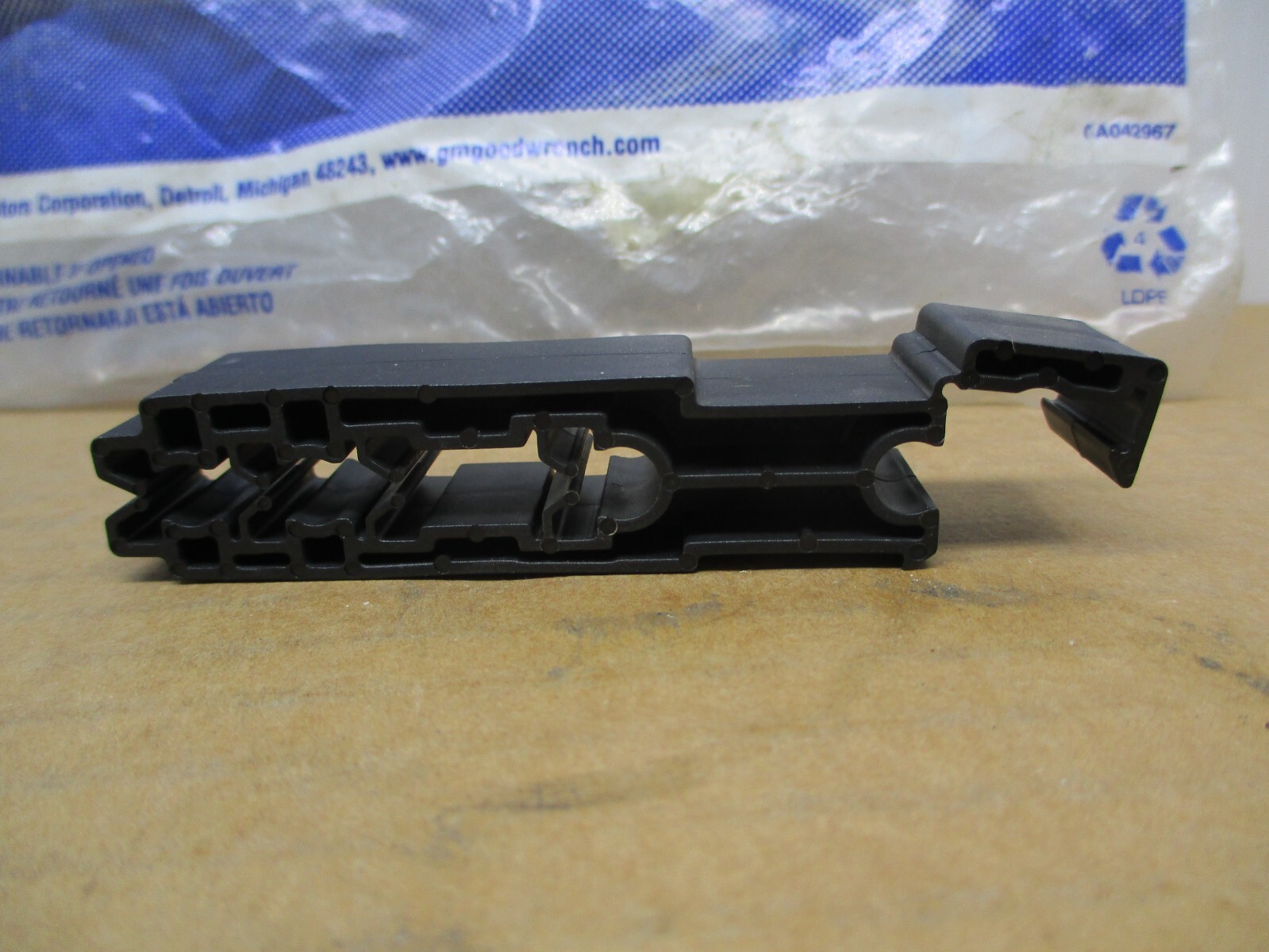 Picture 3 of 6