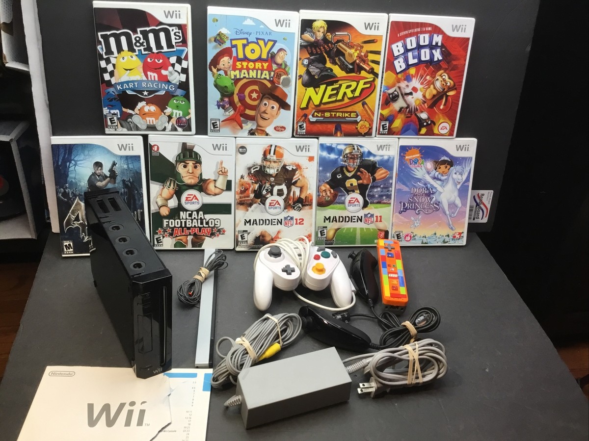 Nintendo Wii Gaming Console White RVL-001 - BUNDLE 