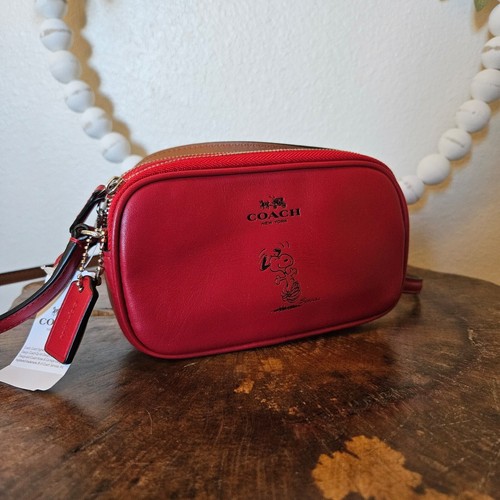Coach x Snoopy Peanuts Red Leather Mini Crossbody Bag Silver Limited Edition NWT - Imagen 9 de 12