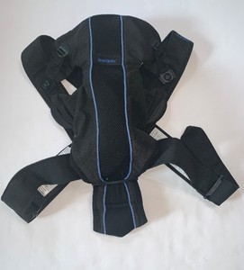 black mesh baby bjorn