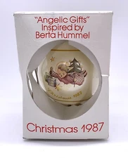 1987 Schmid Angelic Procession Inspired By Berta Hummel Christmas Ornament