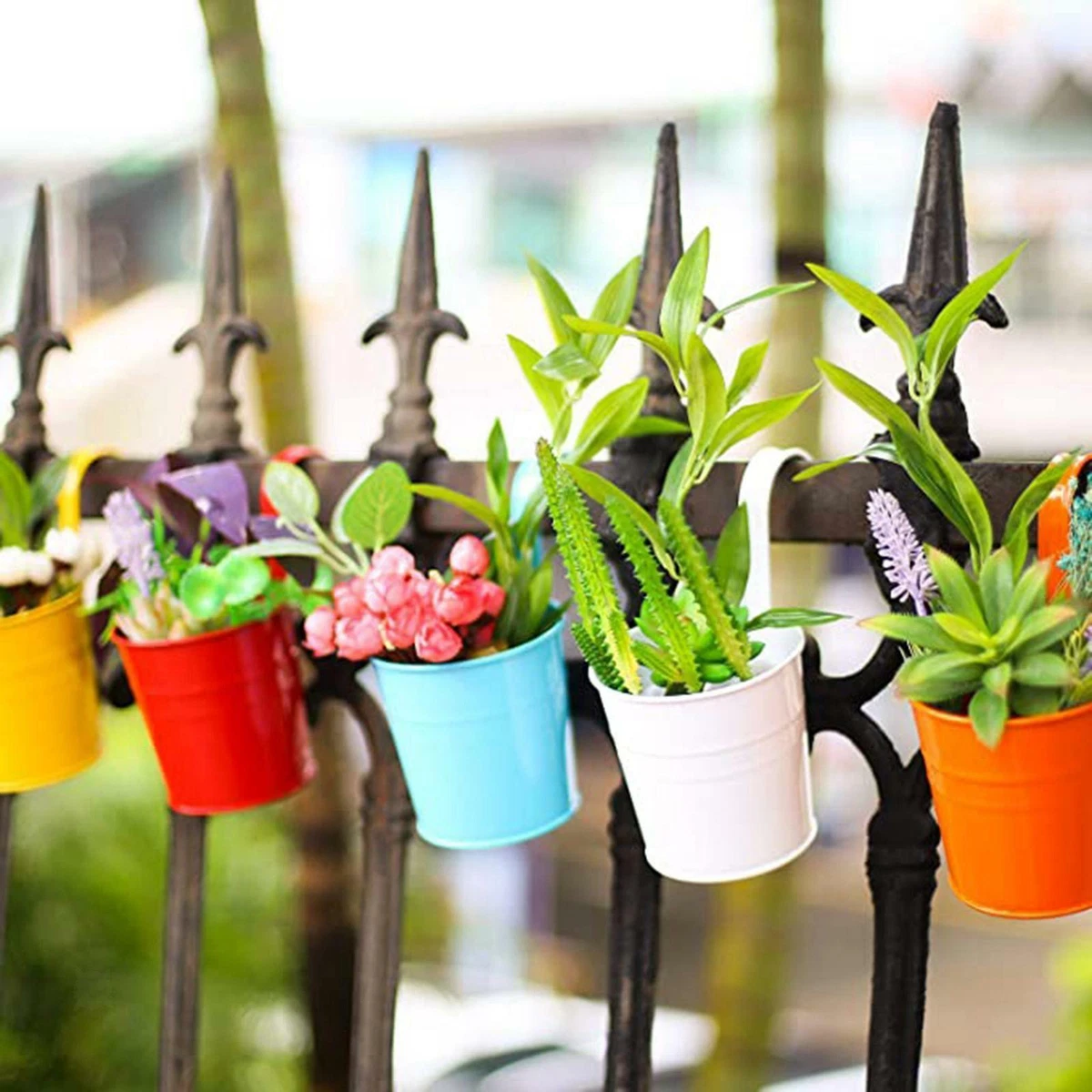 Wall mounted flower pots deals