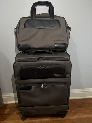 Samsonite Black Label 4 Wheel Carry on Spinner Luggage  set - 23 X 15.5 X 9''