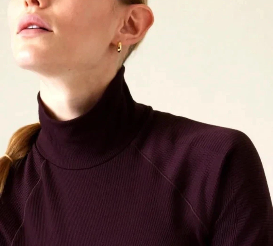 Athleta Women Flurry  Seamless Turtleneck Size-M Spiced Cabernet Red Burgundy - Image 3 of 4