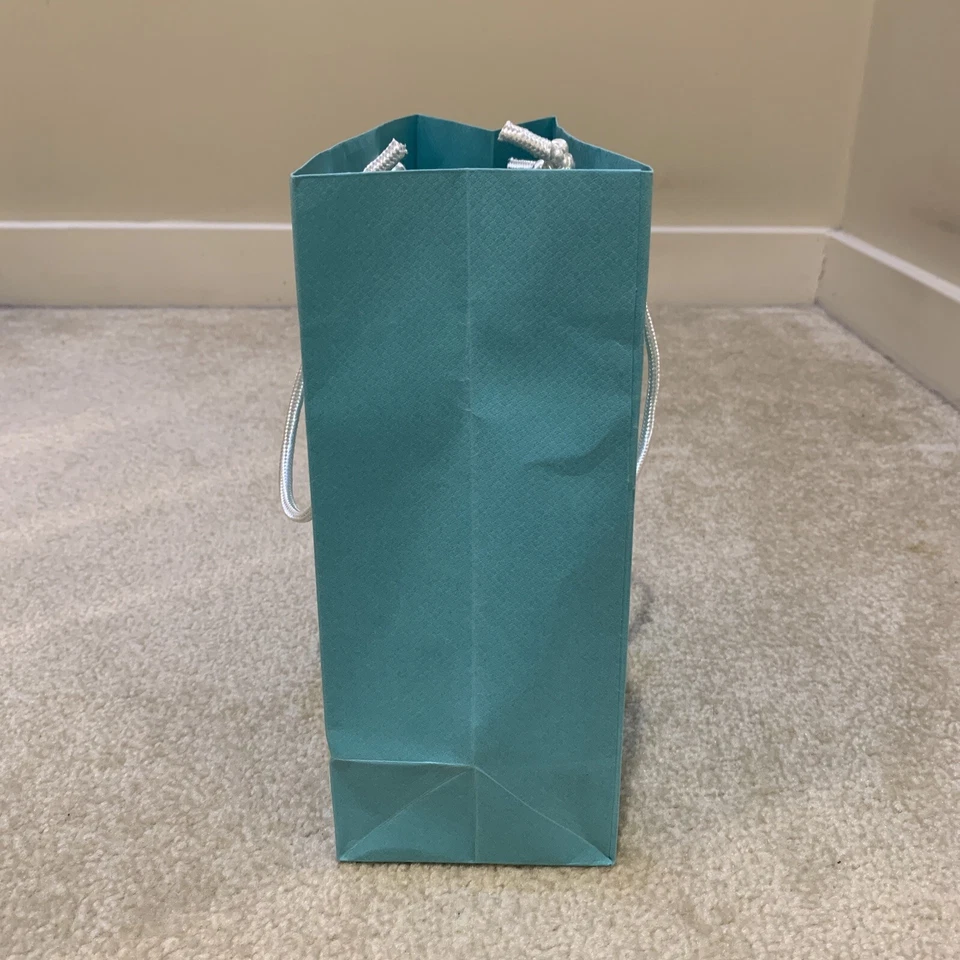 Tiffany & Co Turquoise Authentic Paper Gift Shopping Bag Handle 9.75" X 8" X 4" - Image 4 of 4