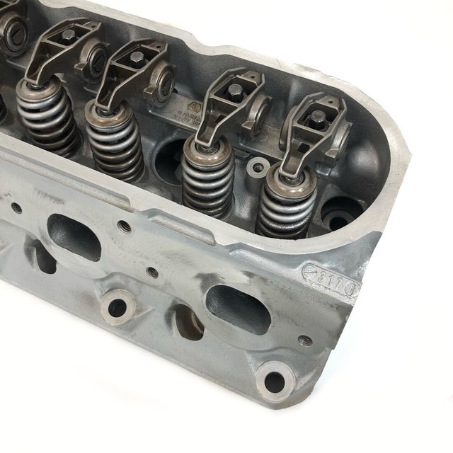 GM 6.0l LS Lq4 Lq9 Cylinder Head 317 Genuine OEM With Covers Seats for