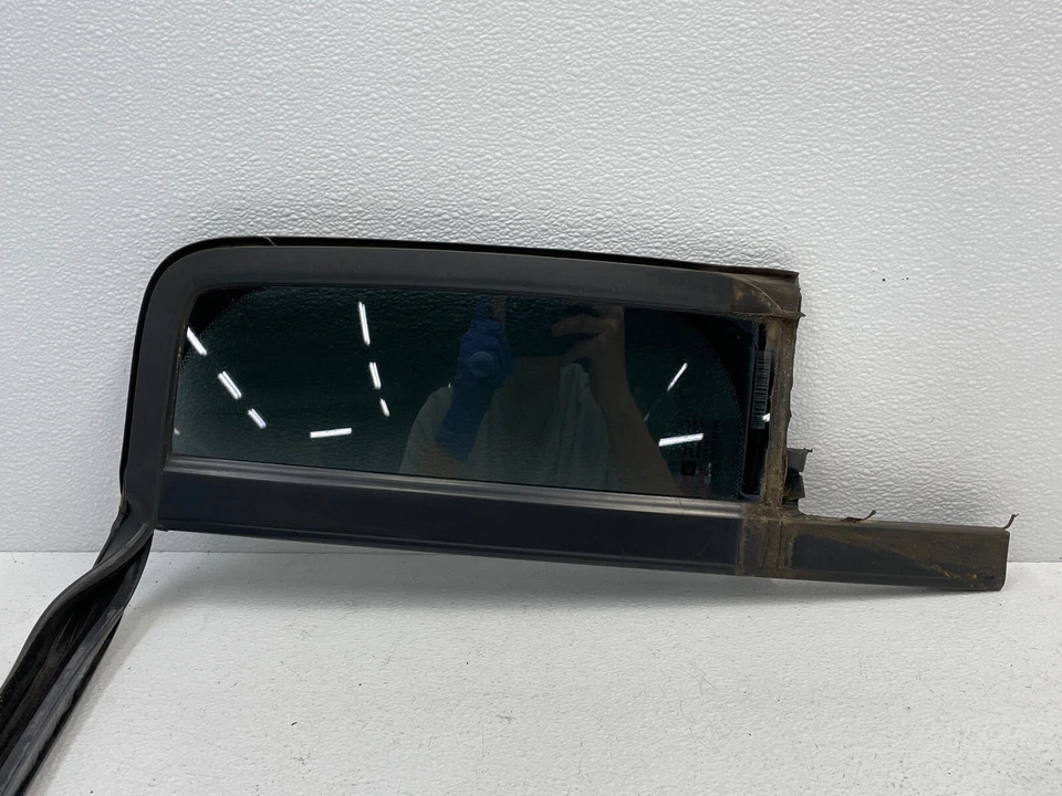 Sello de moldura de ventana del conductor trasero izquierdo Hummer H3 2006-2010 1498 OEM Foto 2 de 4