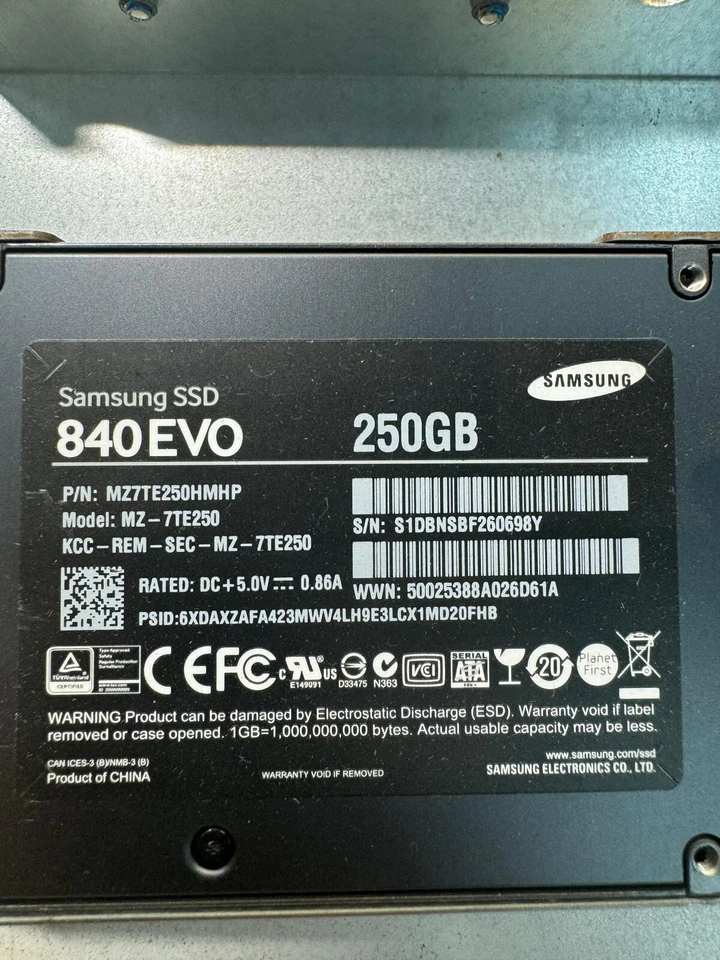 SAMSUNG 840 EVO MZ-7TE250 MZ7TE250HMHP 250GB 6 Gb/s SATA 2.5" SSD - Image 2 of 4