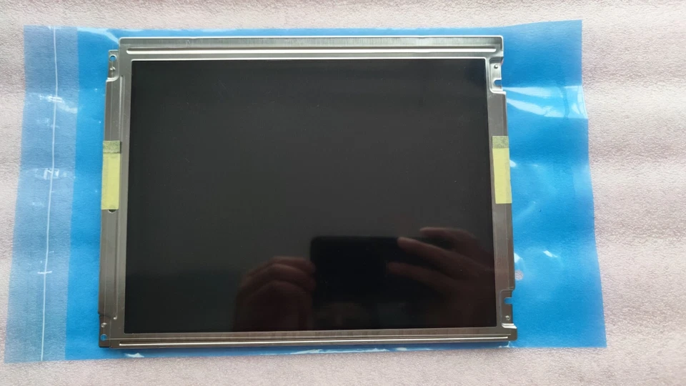 Brand new with box NL6448BC33-54 LCD panel 640*480 10.4 inches - Image 4 of 4