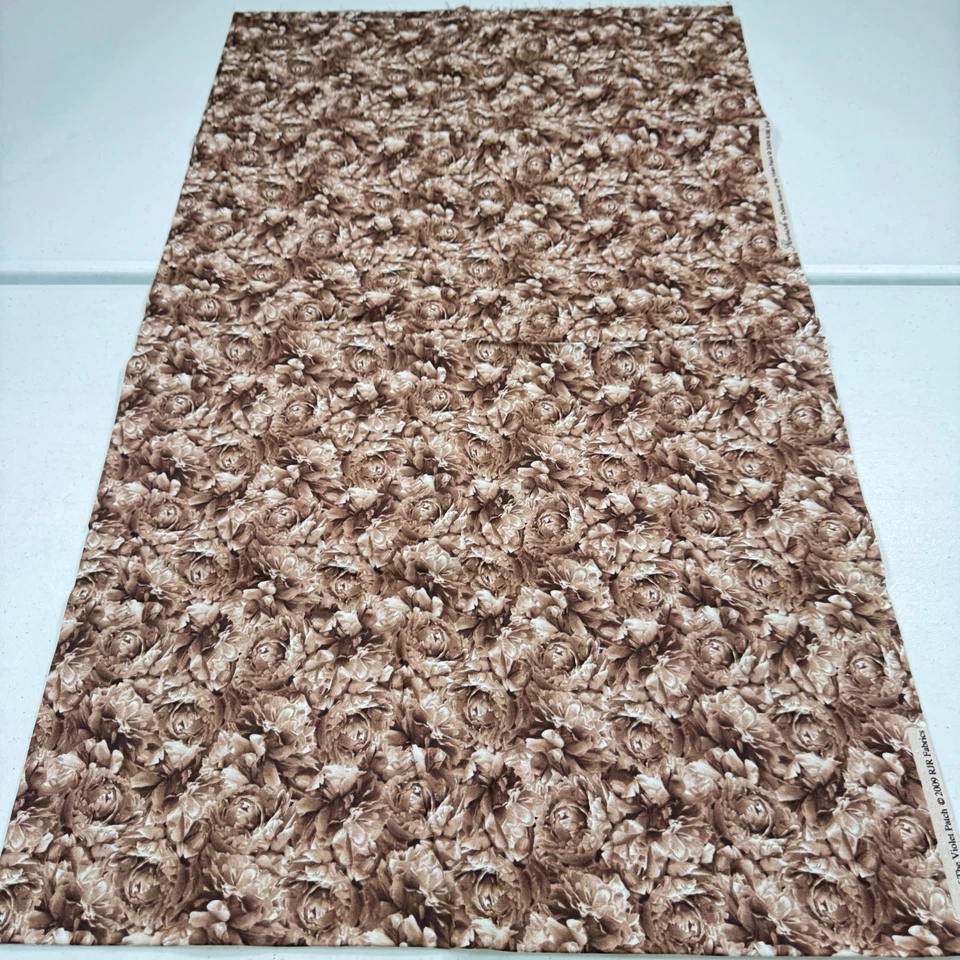 RJR Tela Marrón Rosas Floral Florecimiento 2009 Parche Violeta Algodón 42x73 2 Yardas Foto 2 de 4