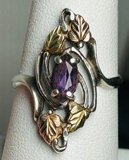 12K Black Hills Gold Silver Band Ring Amethyst Grape Leaf 3.419 Grams Size 7