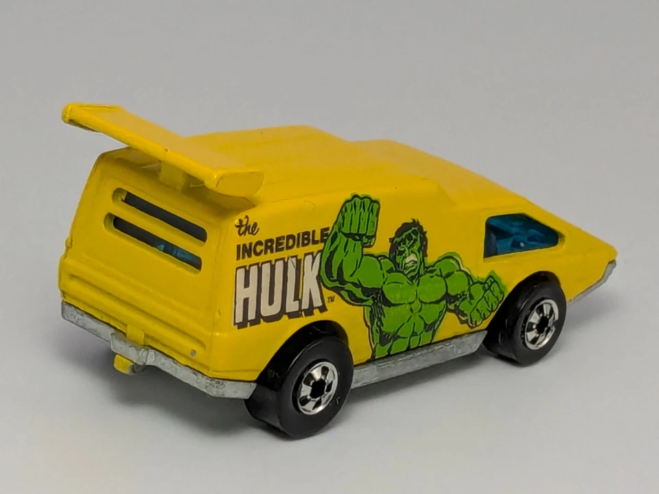 Vintage 1976 Hot Wheels Spoiler Sport Incredible Hulk Van Marvel Heroes Yellow - Image 2 of 4